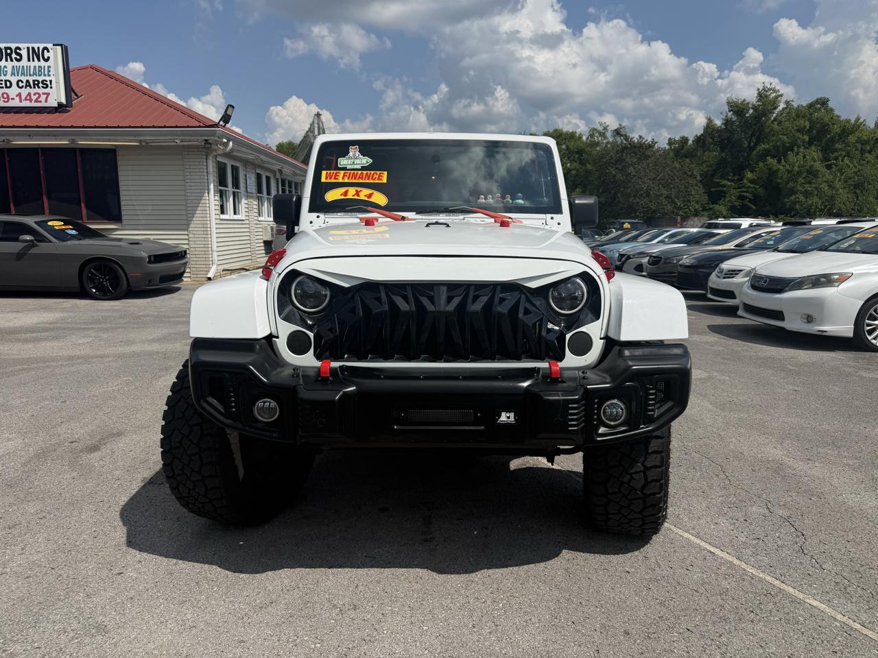 Jeep Wrangler Unlimited Sahara 4WD 2011