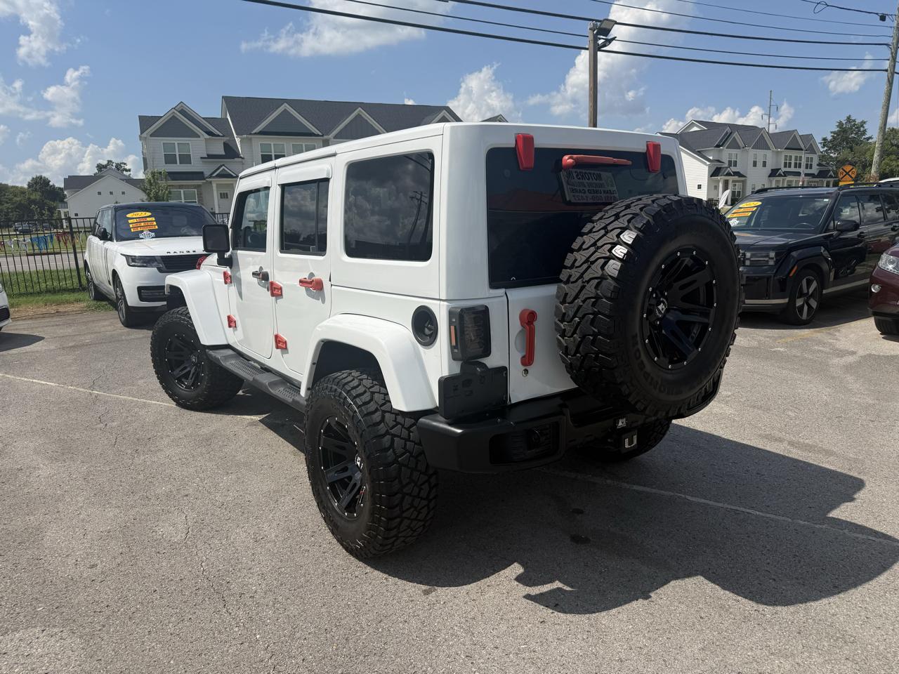 Jeep Wrangler Unlimited Sahara 4WD 2011