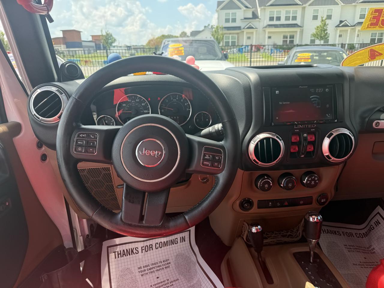 Jeep Wrangler Unlimited Sahara 4WD 2011