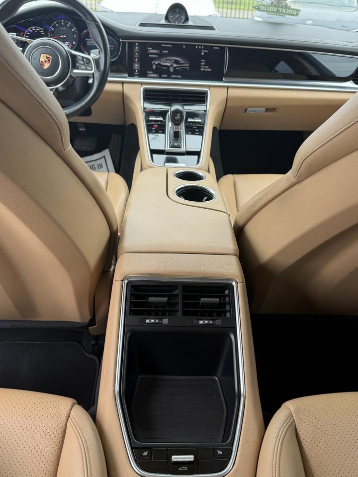 Porsche Panamera 4 2017