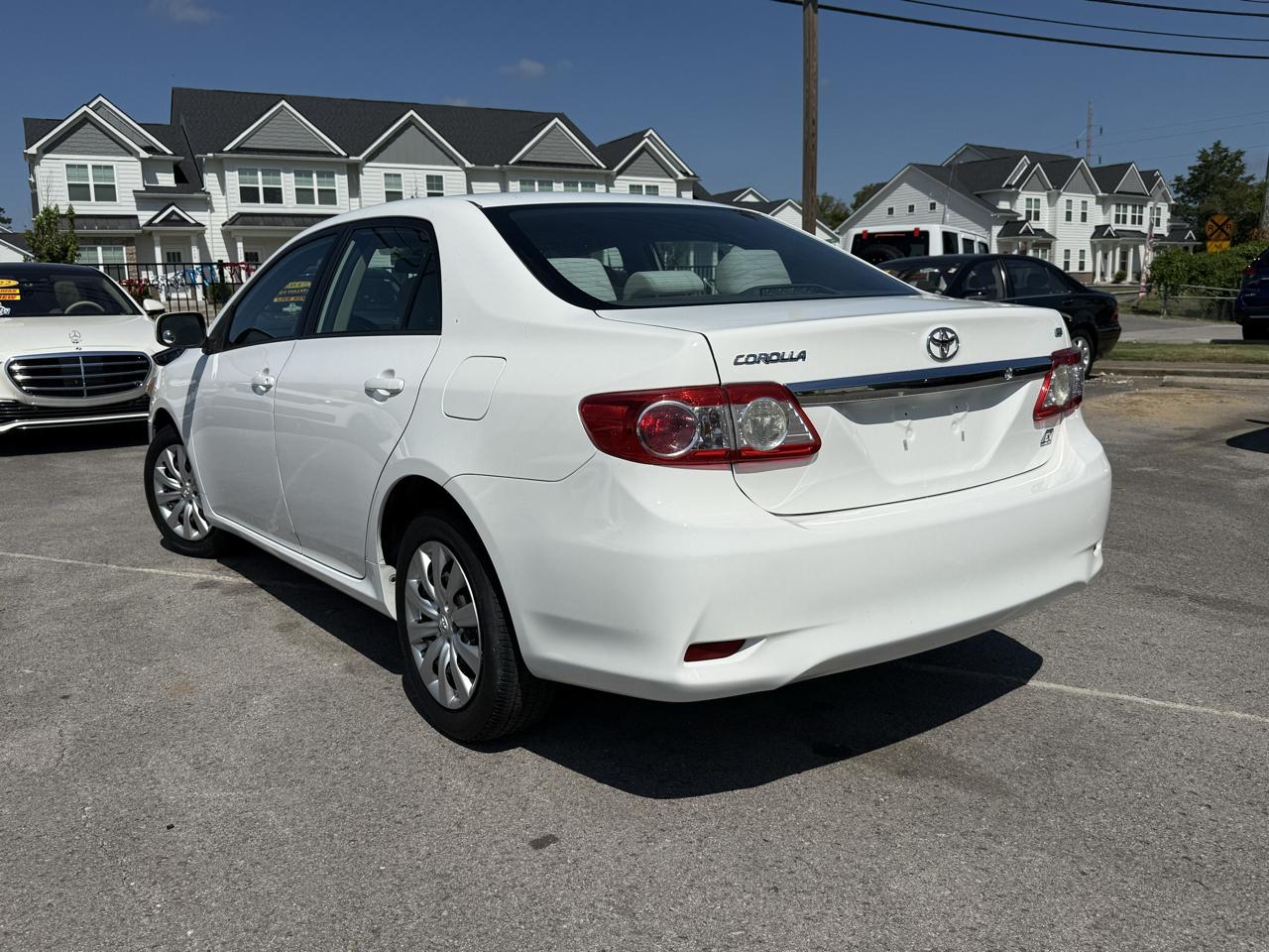 Toyota Corolla S 5-Speed MT 2012