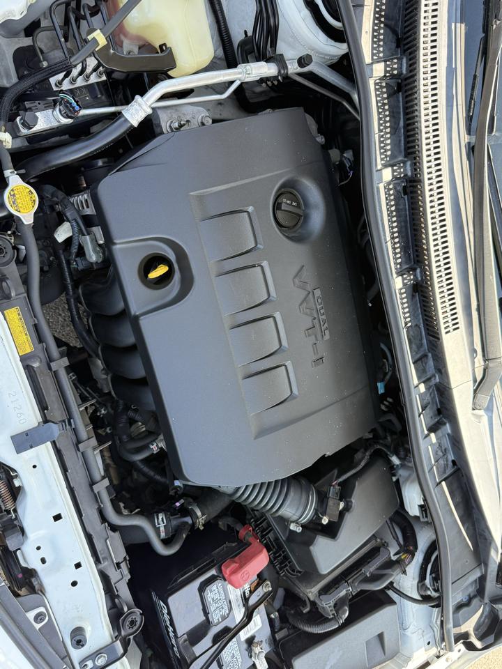 Toyota Corolla S 5-Speed MT 2012