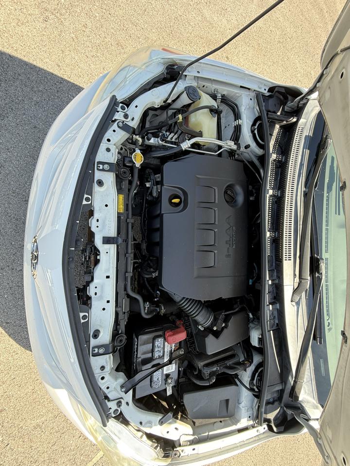 Toyota Corolla S 5-Speed MT 2012