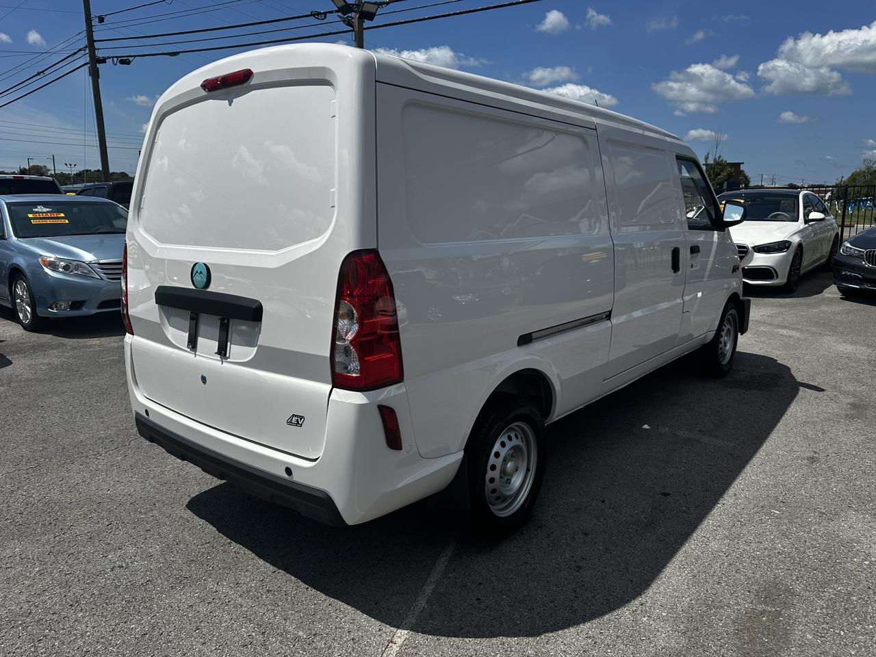 Mullen Cargo Van  2024