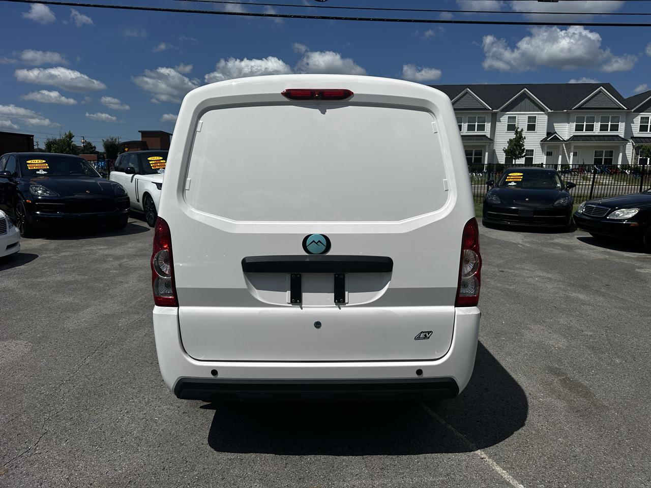 Mullen Cargo Van  2024