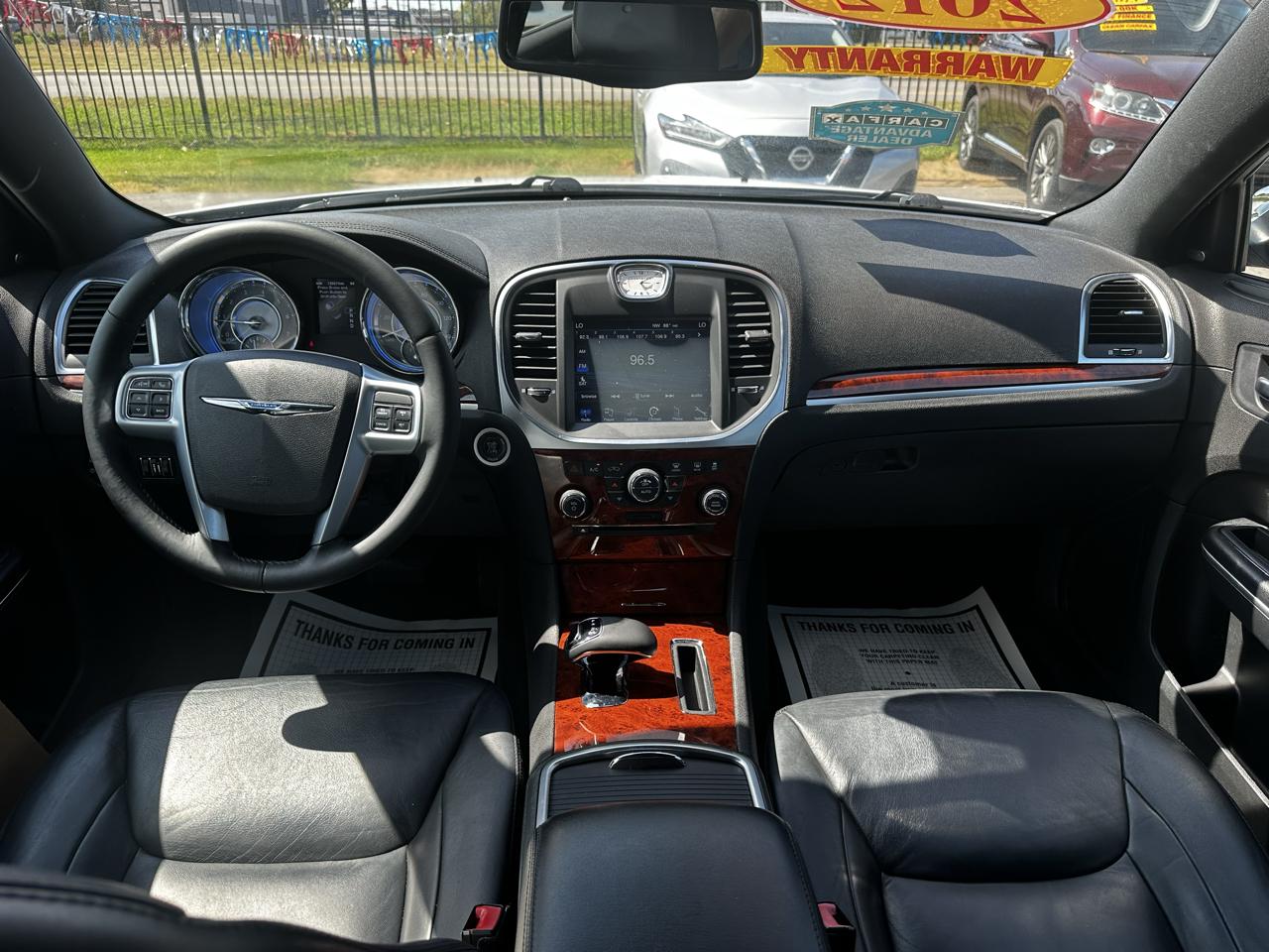 Chrysler 300 Limited RWD 2012