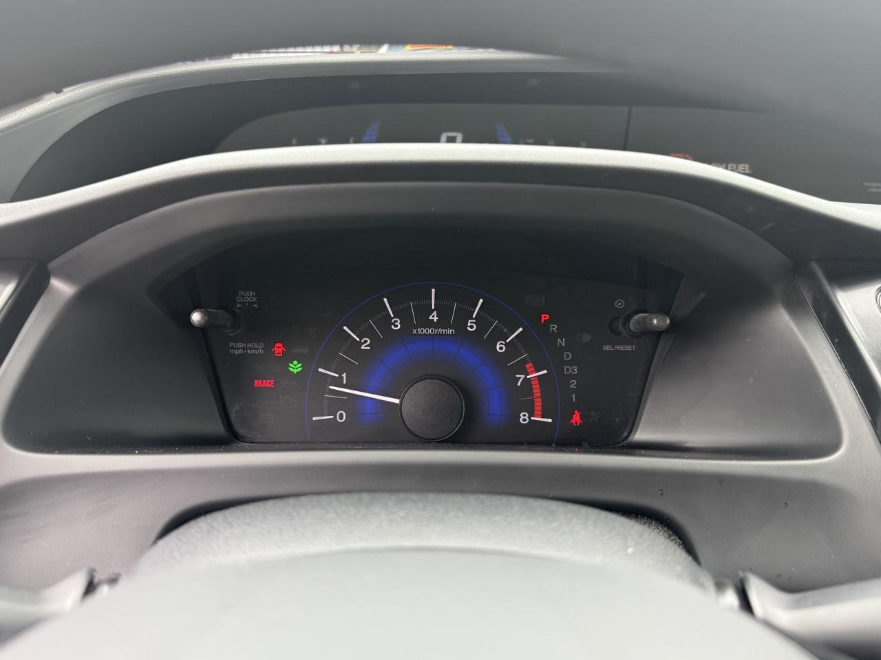 Honda Civic LX Sedan 5-Speed AT 2013