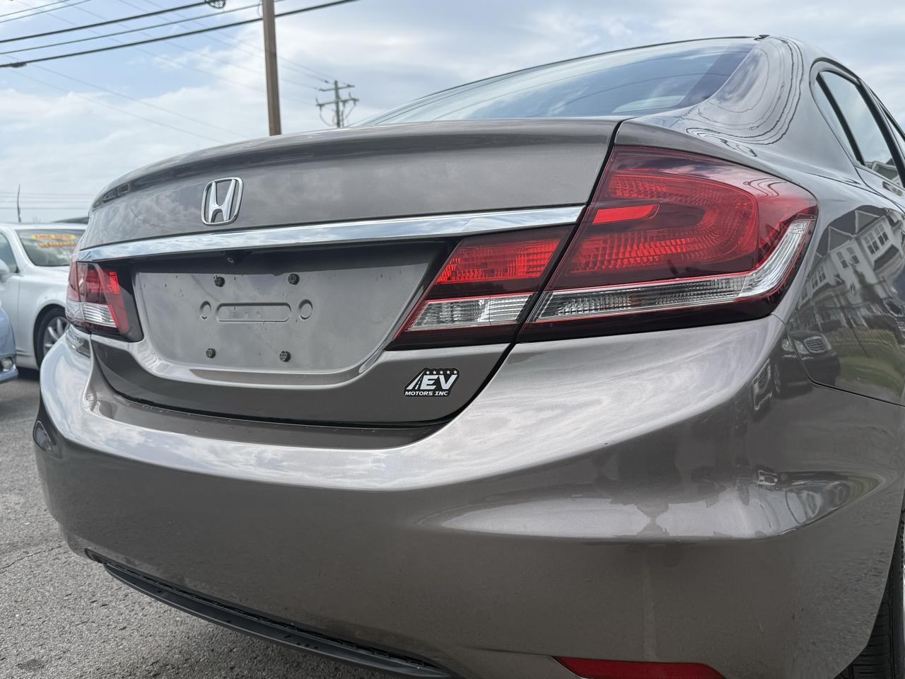 Honda Civic LX Sedan 5-Speed AT 2013