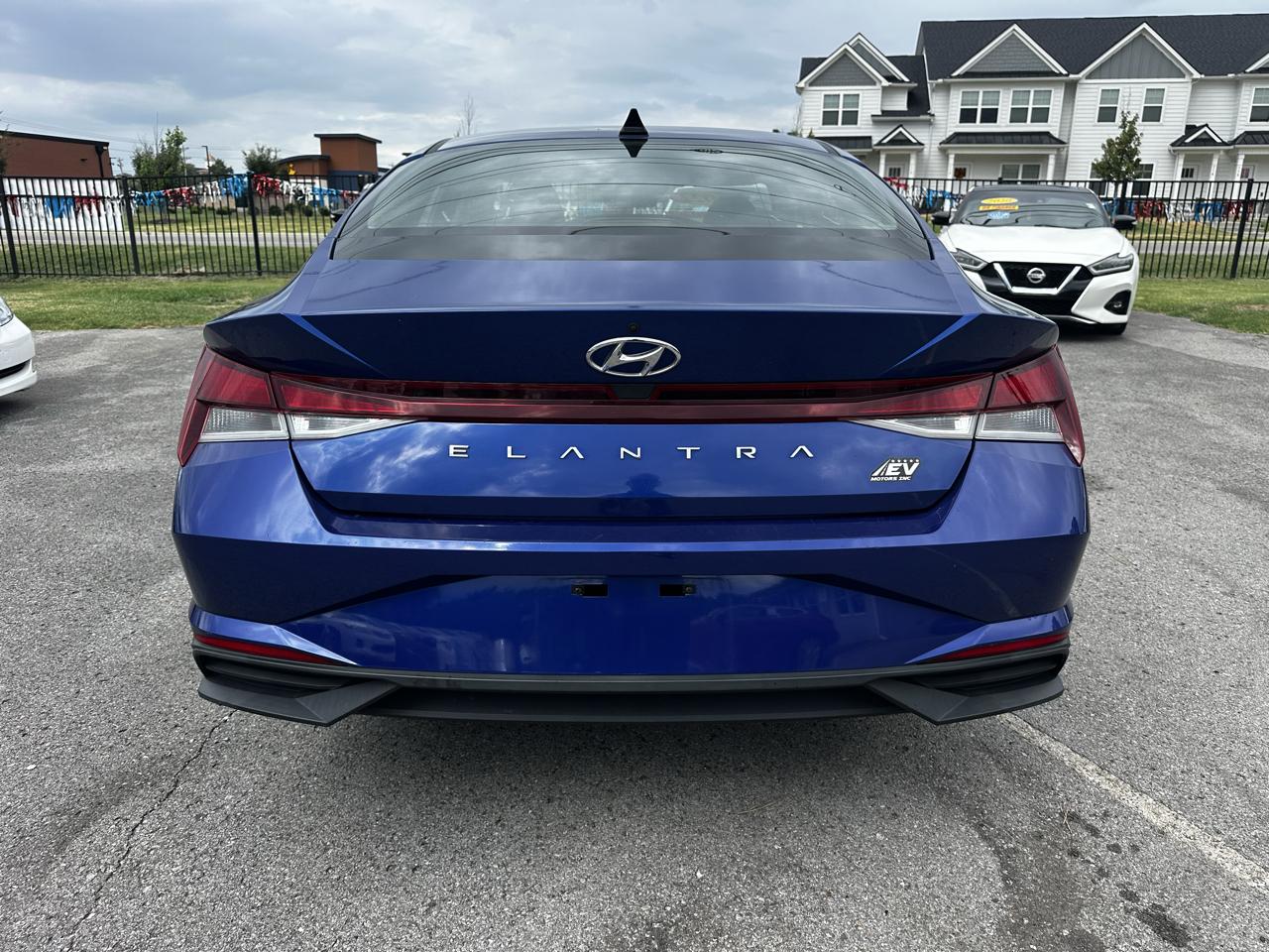 Hyundai Elantra SE 2022