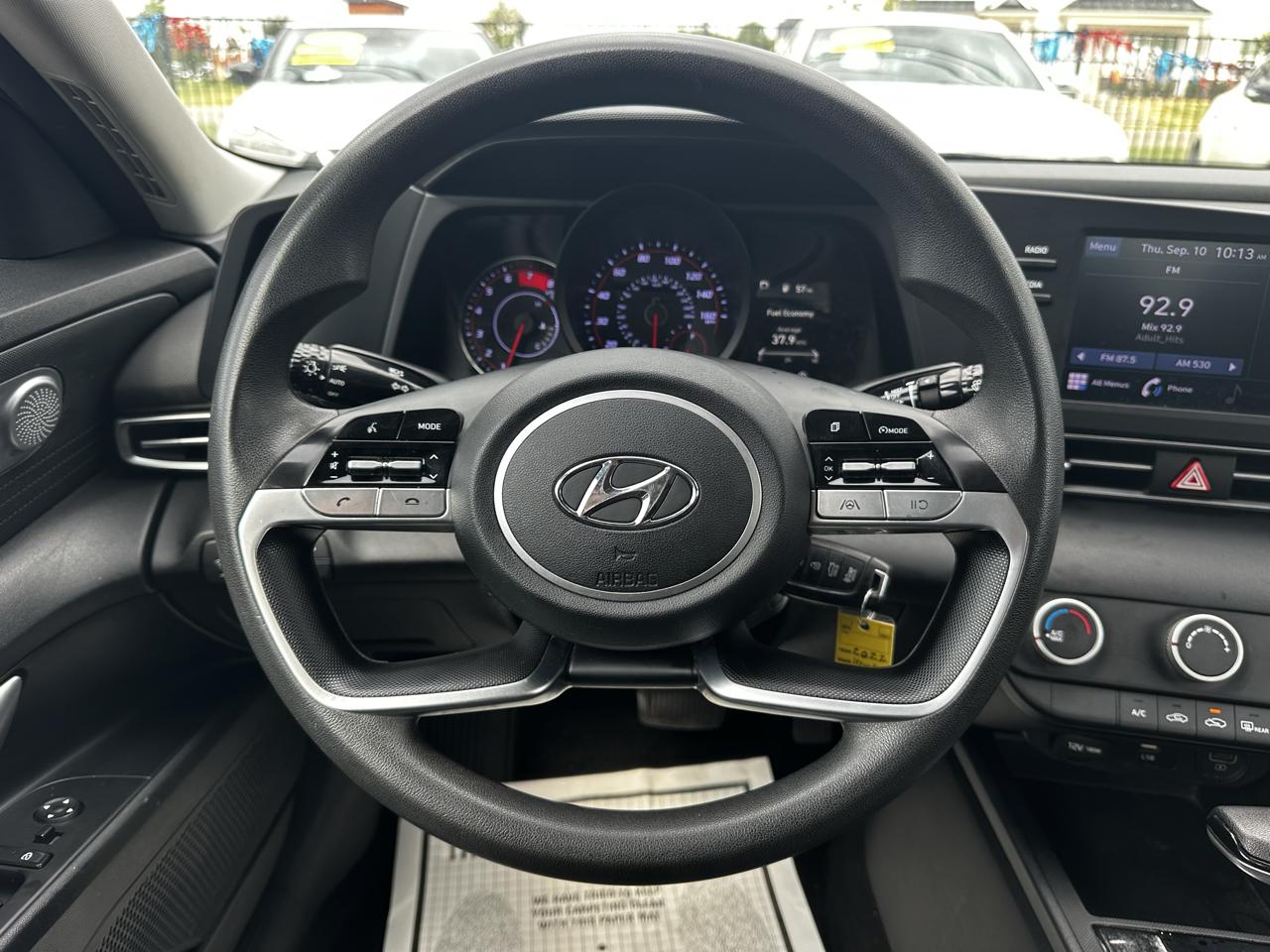 Hyundai Elantra SE 2022