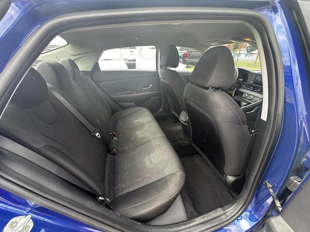 Hyundai Elantra SE 2022