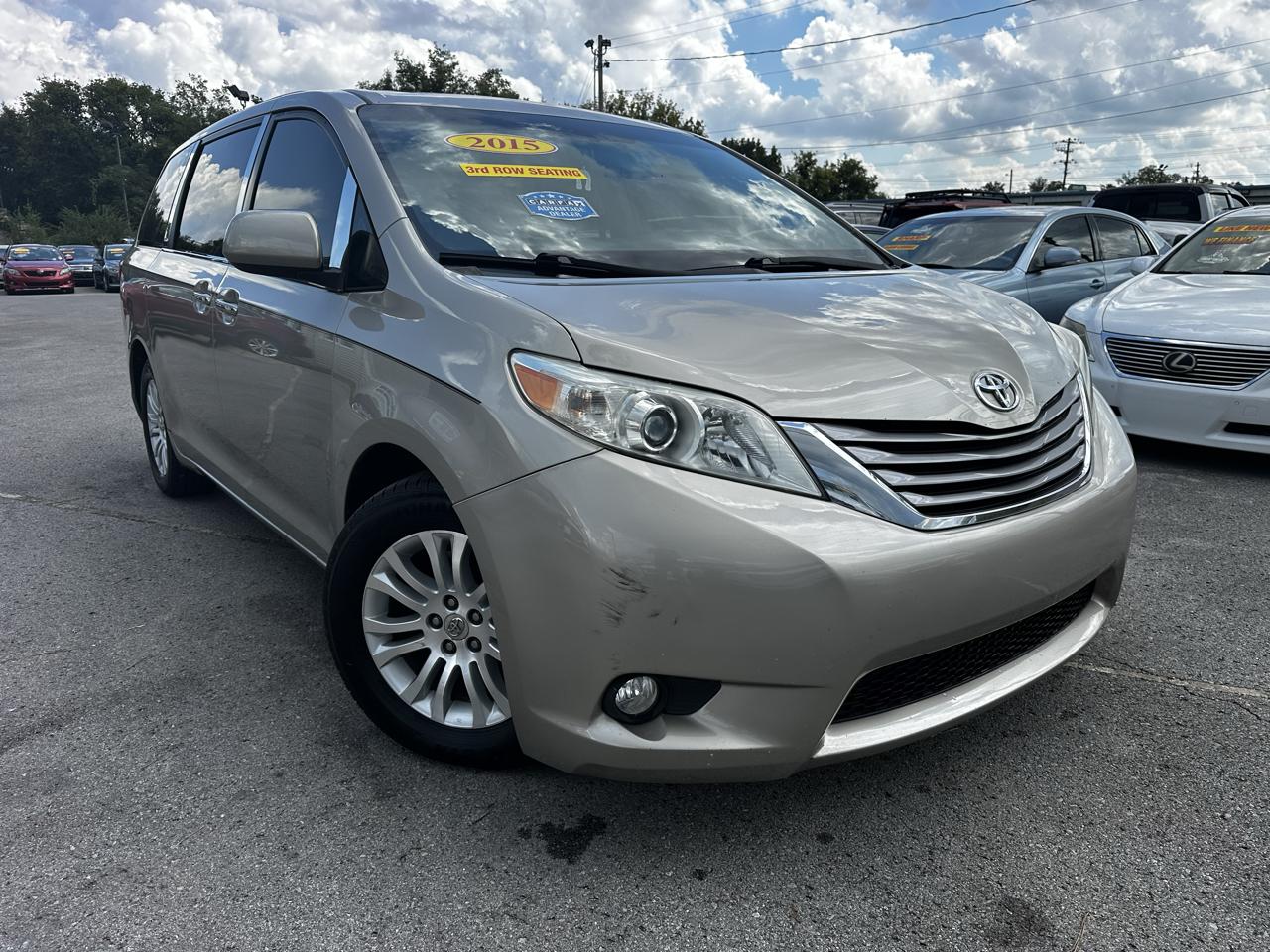 Toyota Sienna XLE FWD 8-Passenger V6 2015