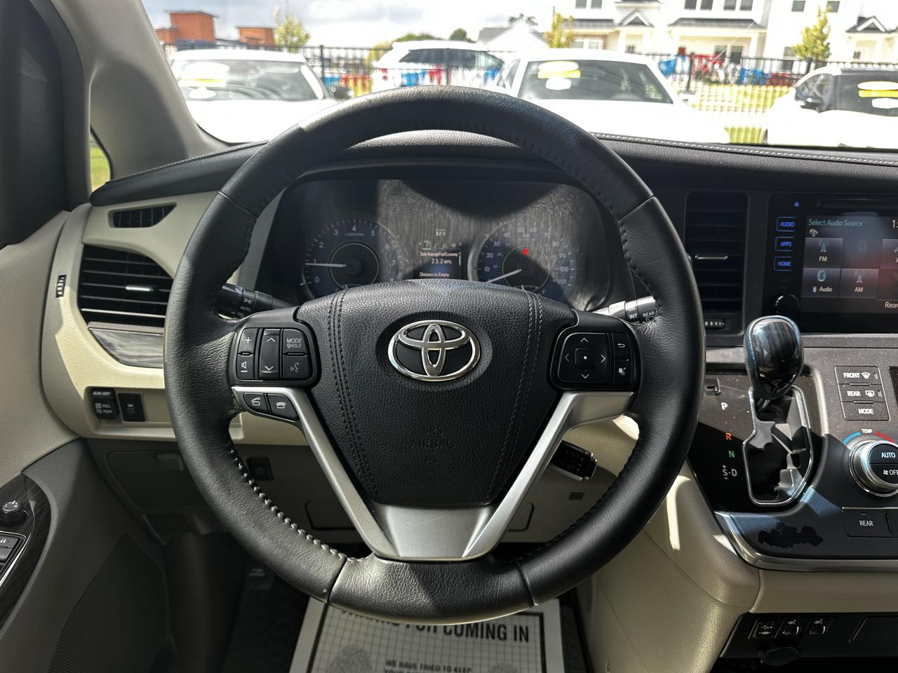 Toyota Sienna XLE FWD 8-Passenger V6 2015