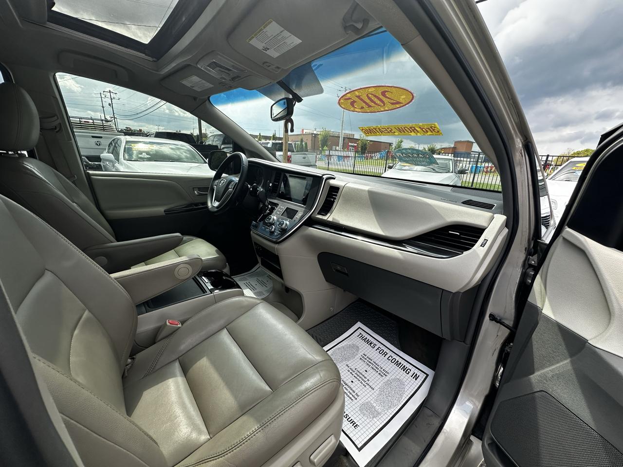 Toyota Sienna XLE FWD 8-Passenger V6 2015