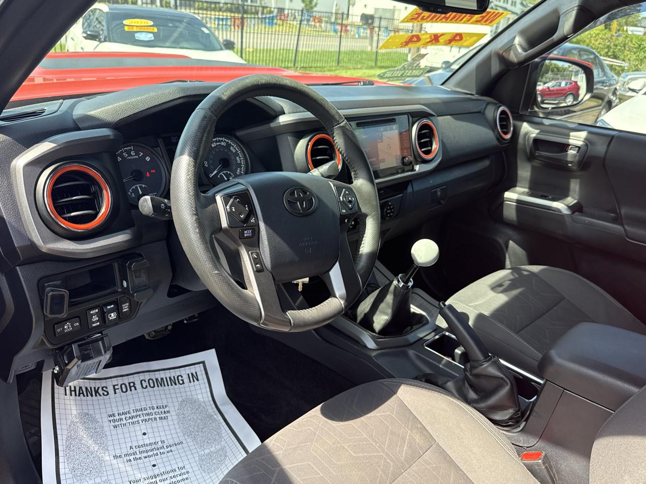Toyota Tacoma TRD Sport Double Cab 5' Bed V6 4x4 MT (Natl) 2017