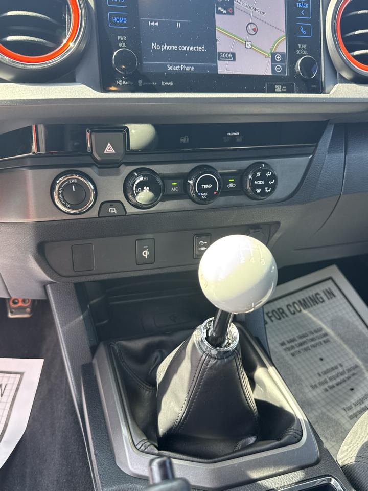 Toyota Tacoma TRD Sport Double Cab 5' Bed V6 4x4 MT (Natl) 2017