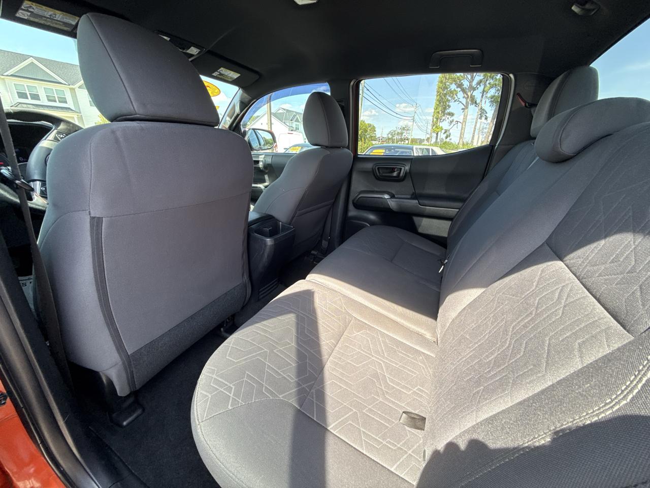 Toyota Tacoma TRD Sport Double Cab 5' Bed V6 4x4 MT (Natl) 2017