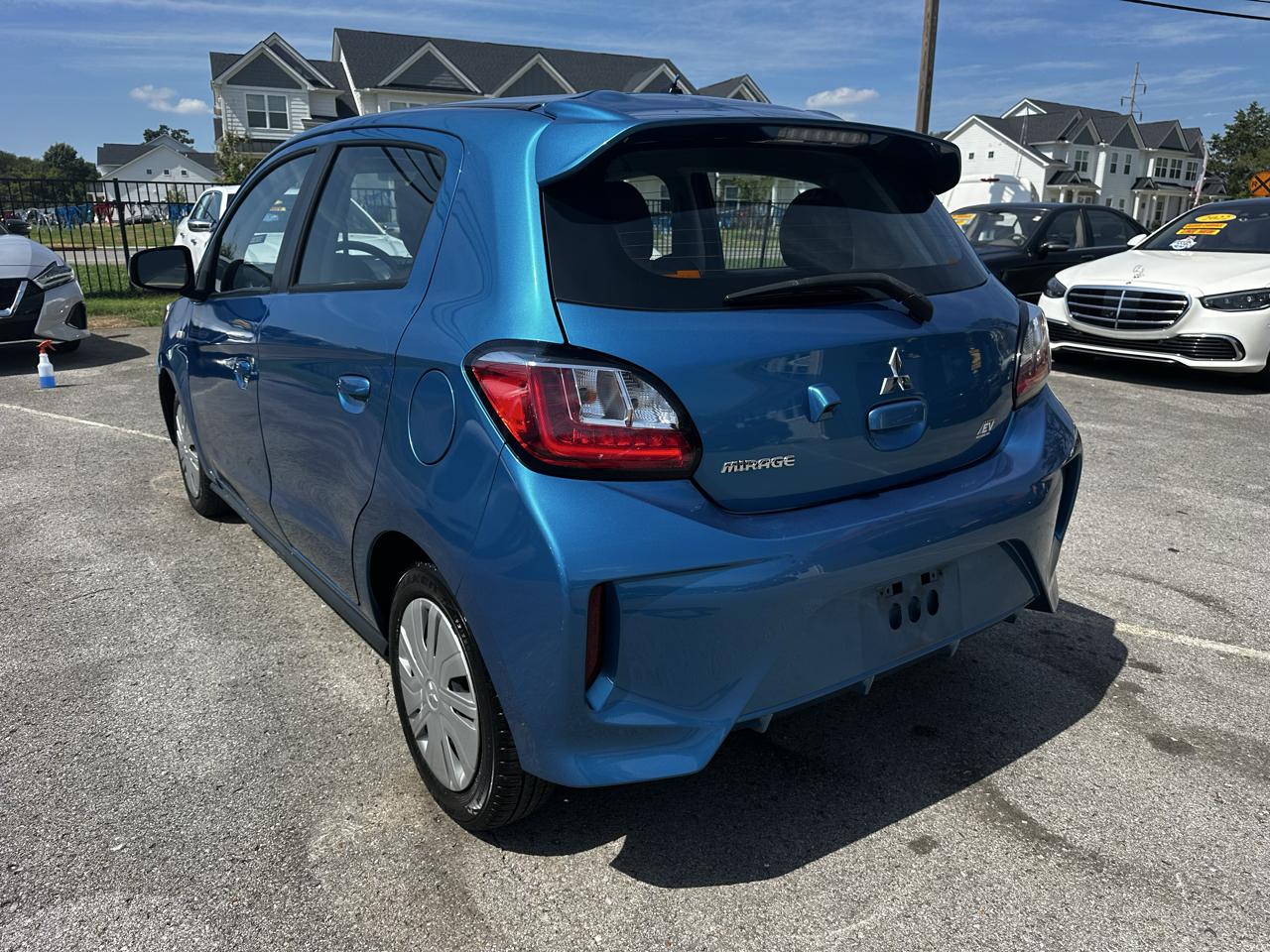Mitsubishi Mirage ES CVT 2024
