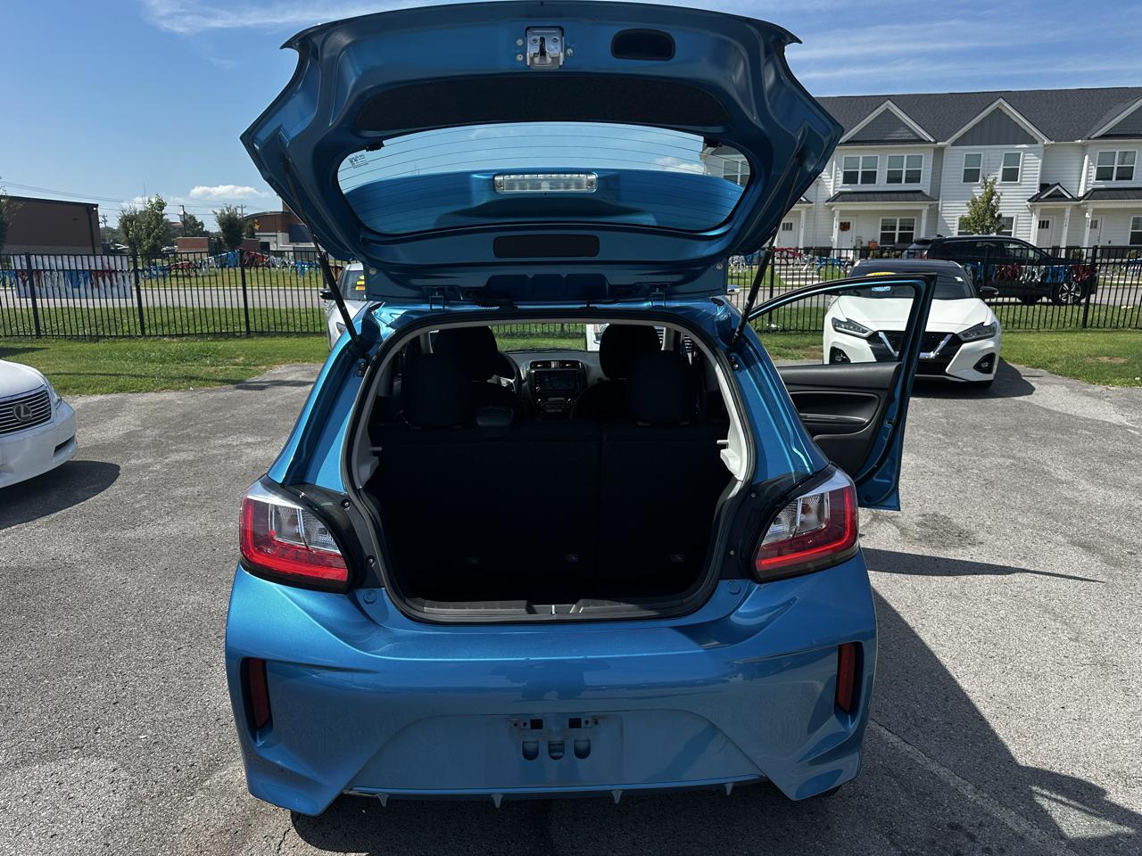 Mitsubishi Mirage ES CVT 2024