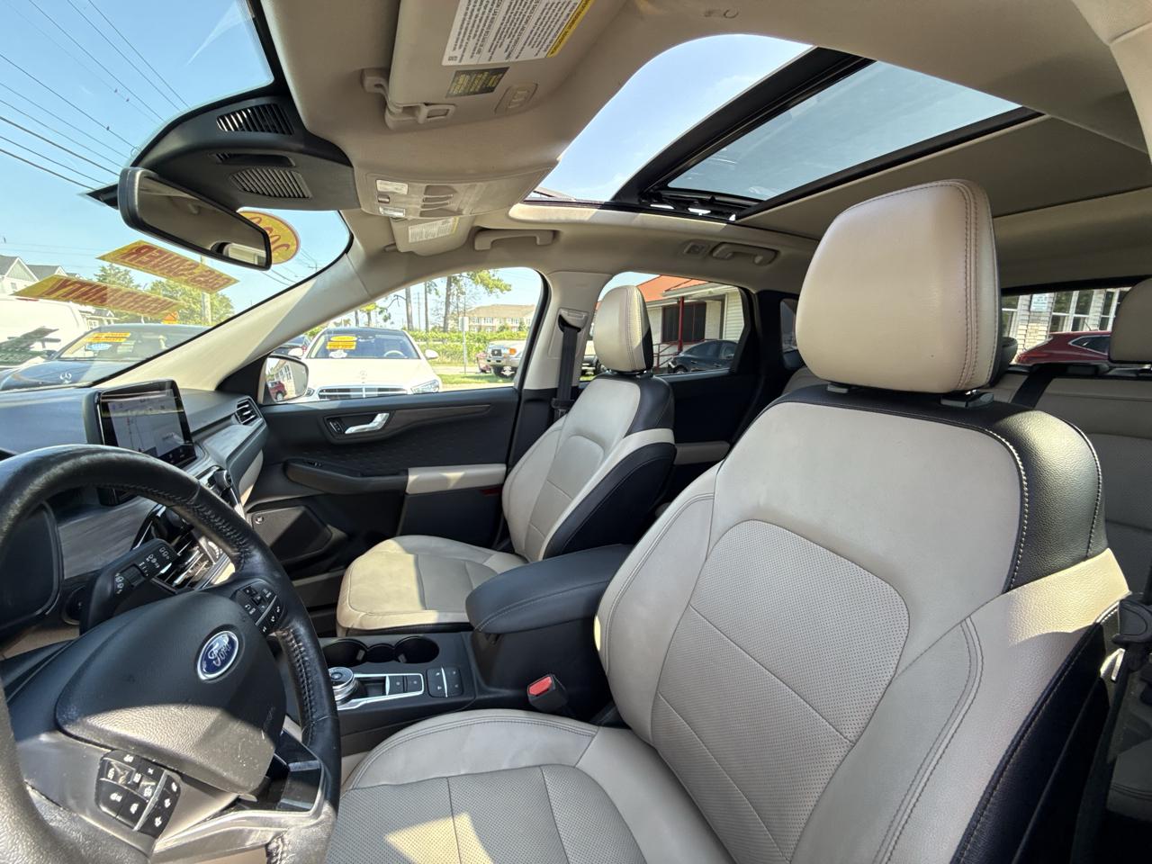 Ford Escape Titanium 4WD 2020