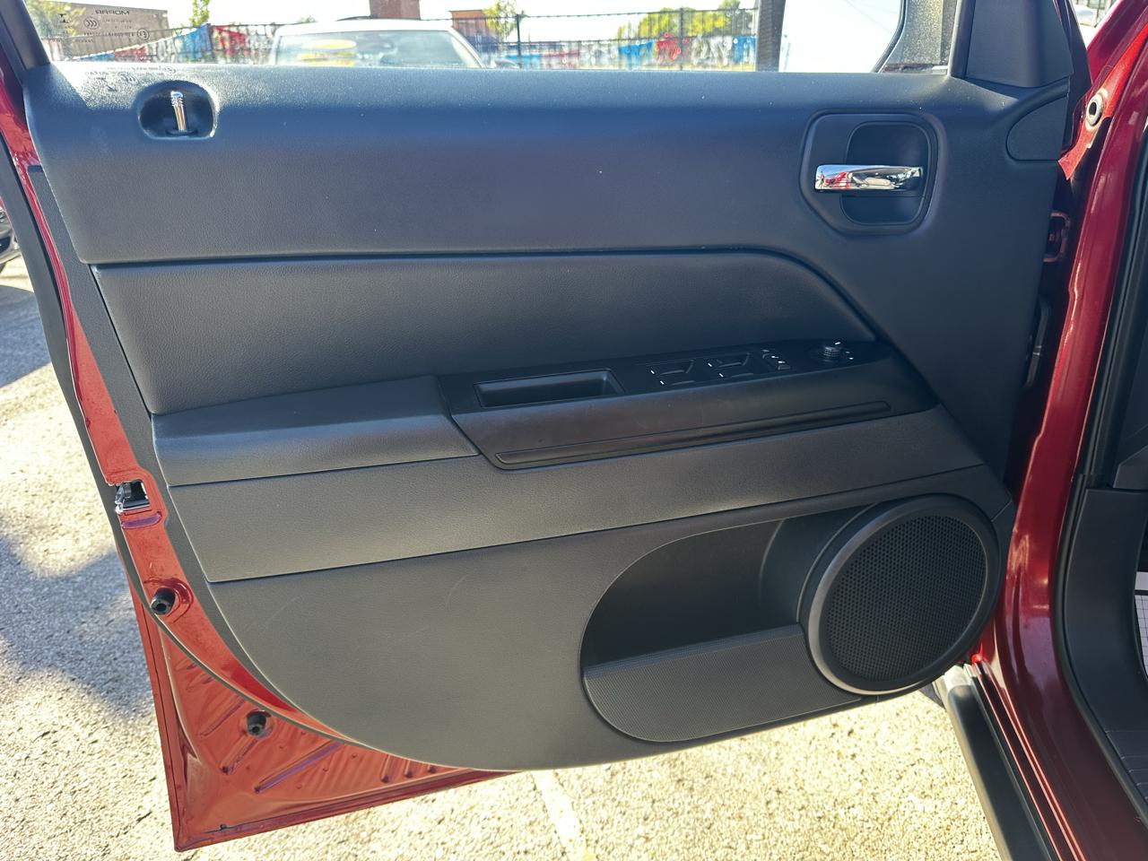 Jeep Patriot Latitude 2WD 2017