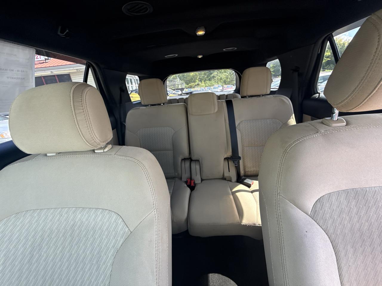 Ford Explorer Base FWD 2017