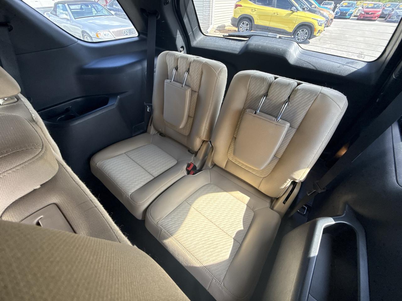 Ford Explorer Base FWD 2017