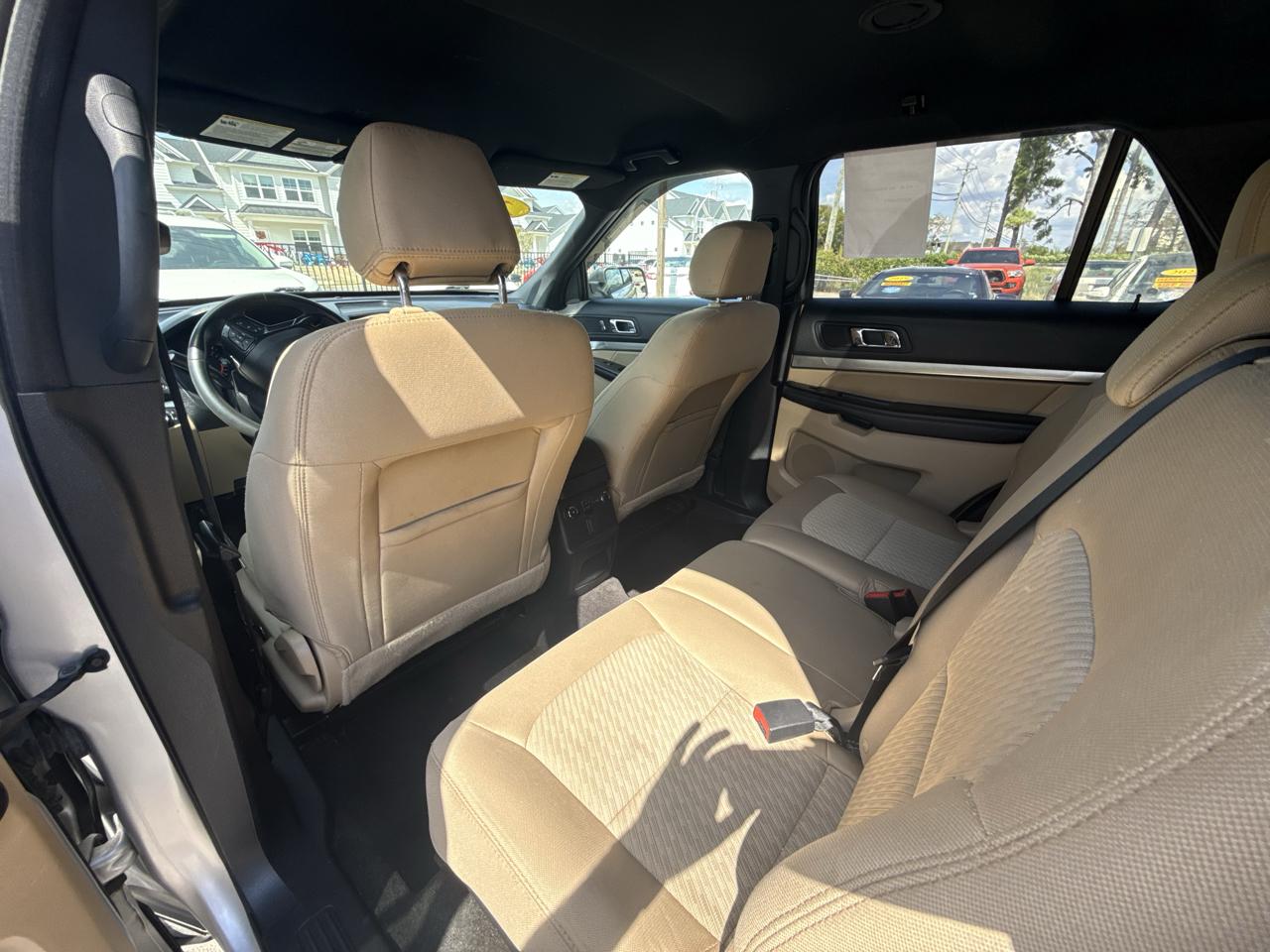 Ford Explorer Base FWD 2017