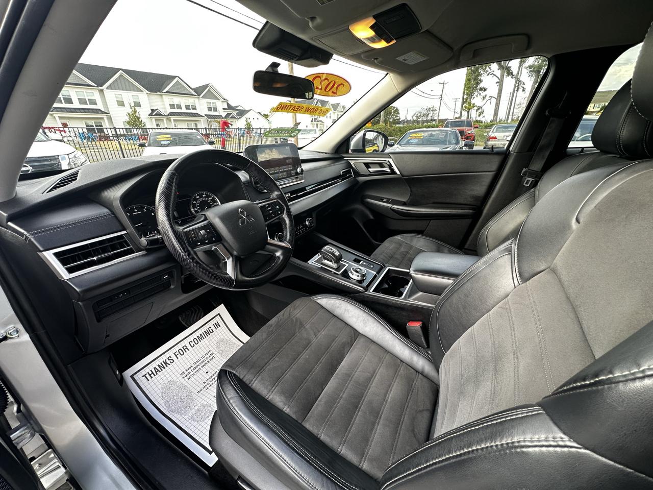 Mitsubishi Outlander SE 4WD 2022