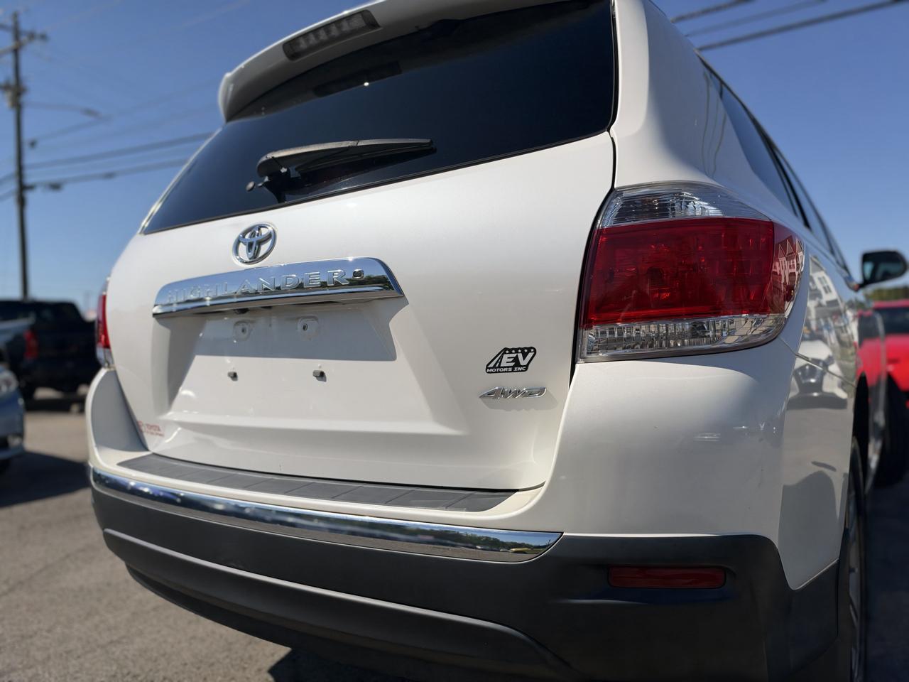Toyota Highlander Limited 4WD 2013