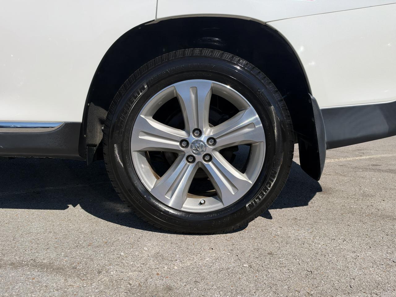 Toyota Highlander Limited 4WD 2013