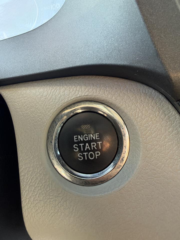 Toyota Sienna Limited Premium 7-Passenger 2017