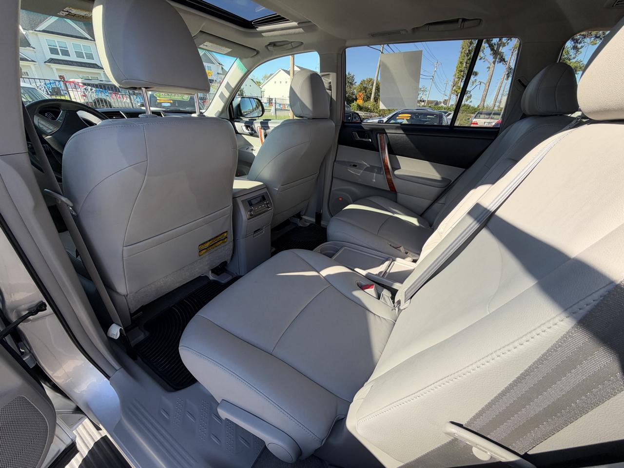 Toyota Highlander Limited 2WD 2008