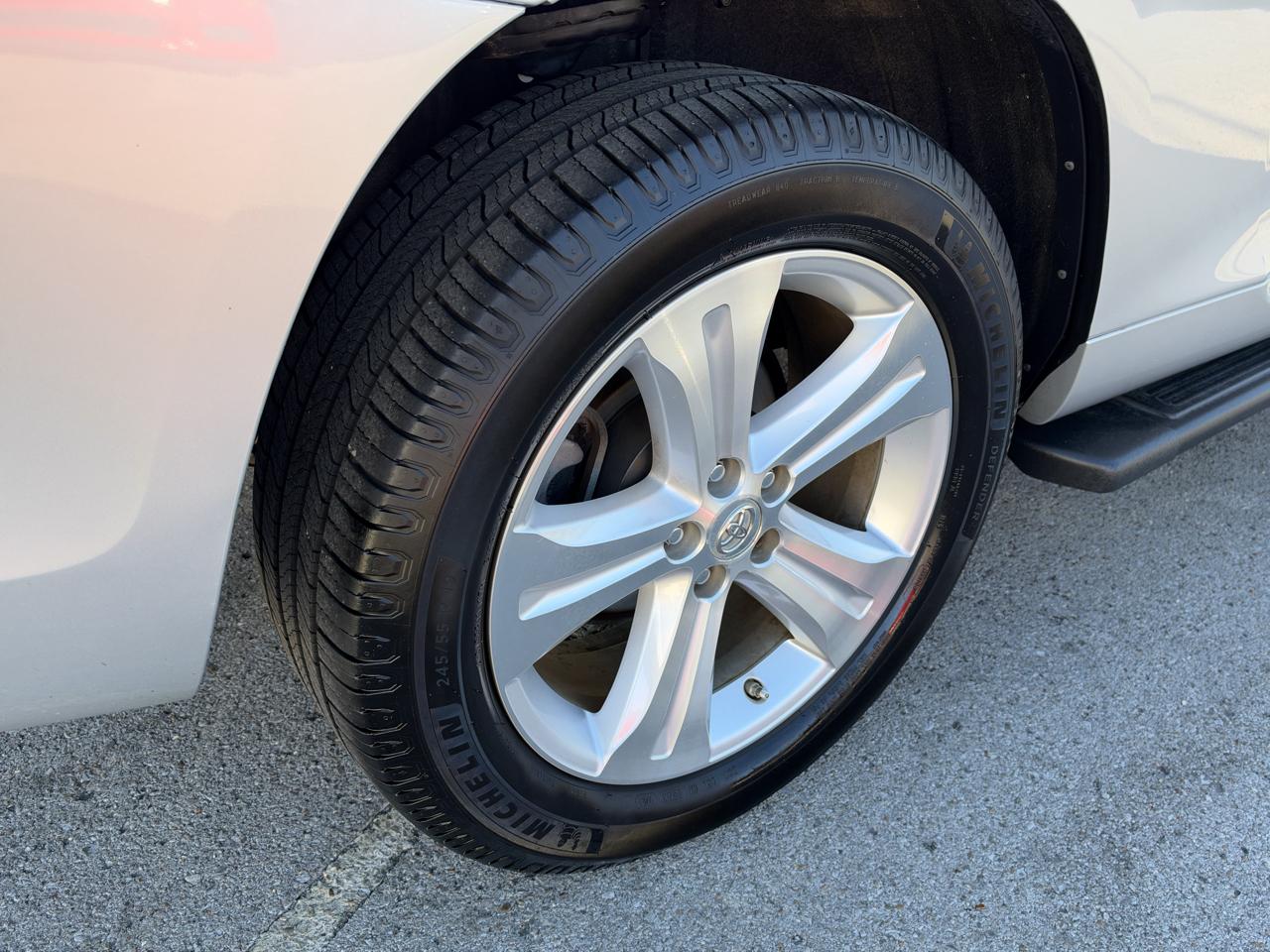 Toyota Highlander Limited 2WD 2008