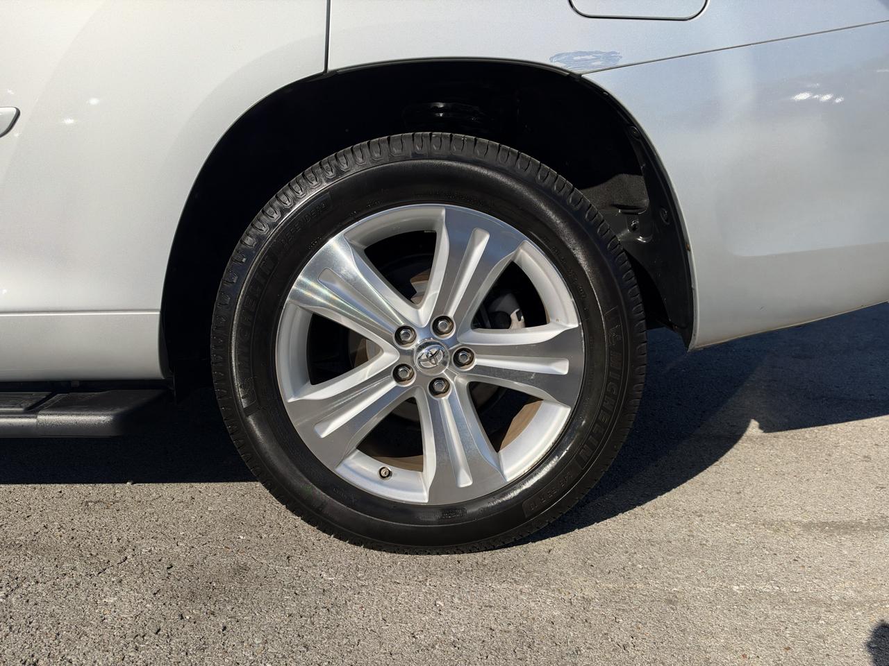 Toyota Highlander Limited 2WD 2008
