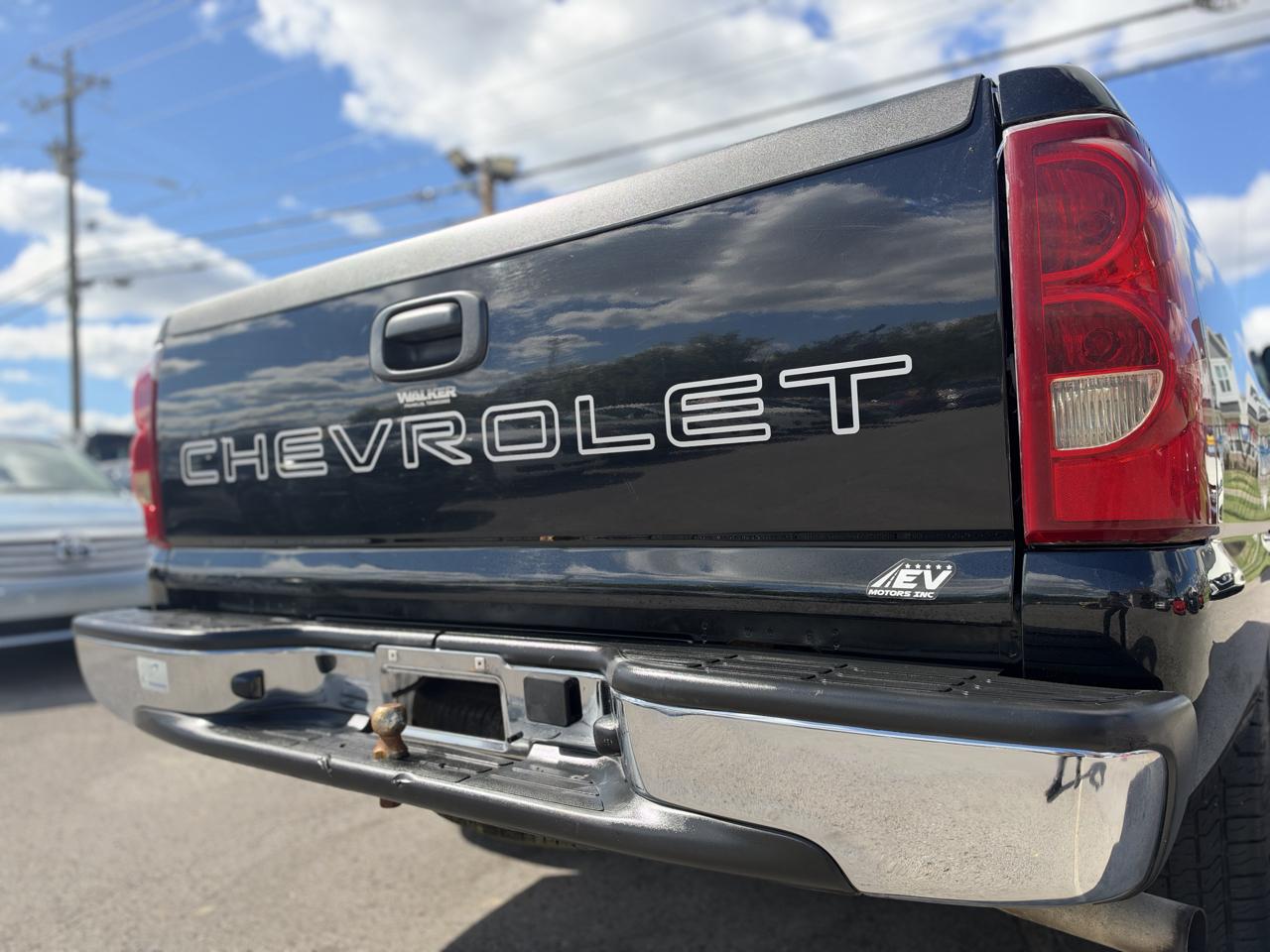 Chevrolet Silverado 1500 1LT Crew Cab 2WD 2003