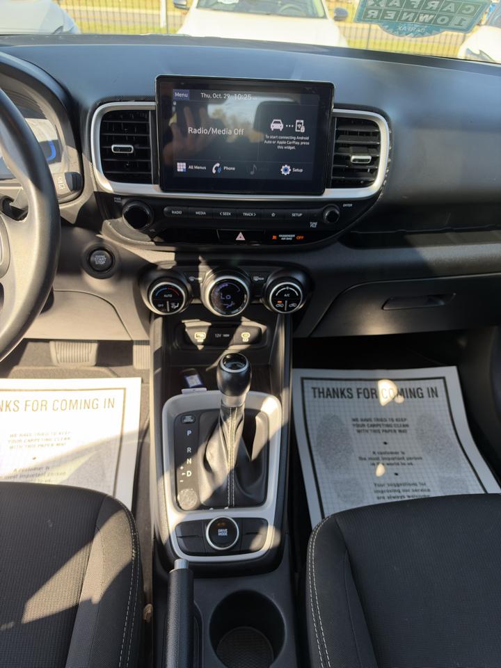 Hyundai Venue SEL 2025