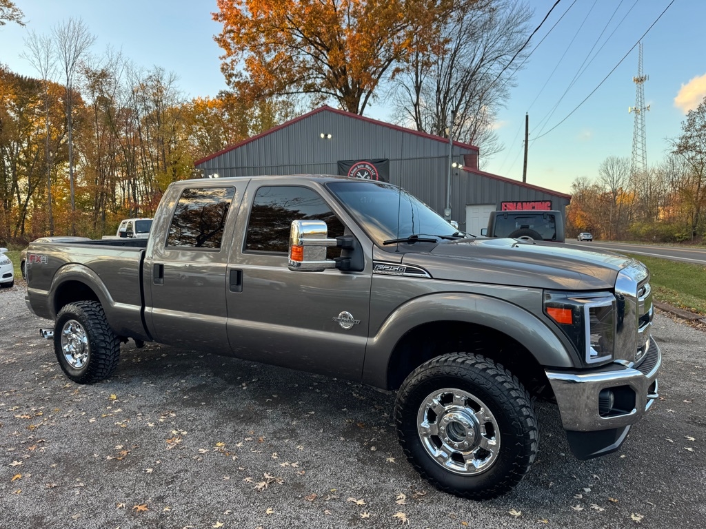 2013 Ford F-250 SD XLT Crew Cab Short Bed 4WD
