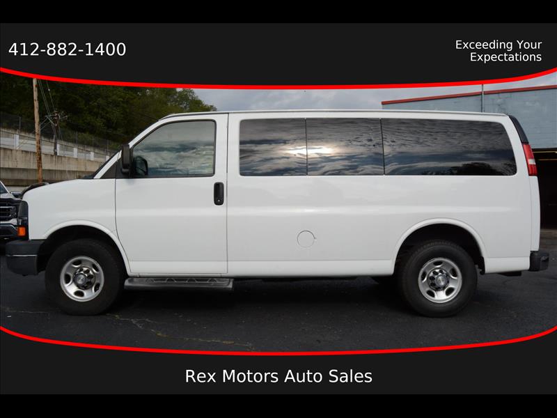 2016 Chevrolet Express LT Van 3D