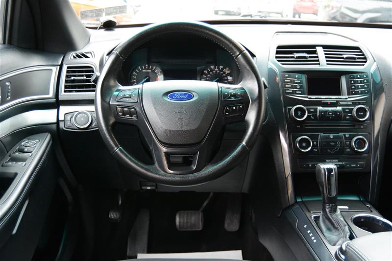 Ford Explorer  2016 Ford Explorer  2016