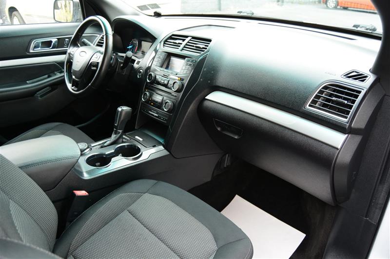 Ford Explorer  2016 Ford Explorer  2016