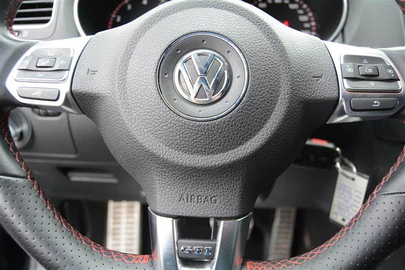 Volkswagen GTI  2013