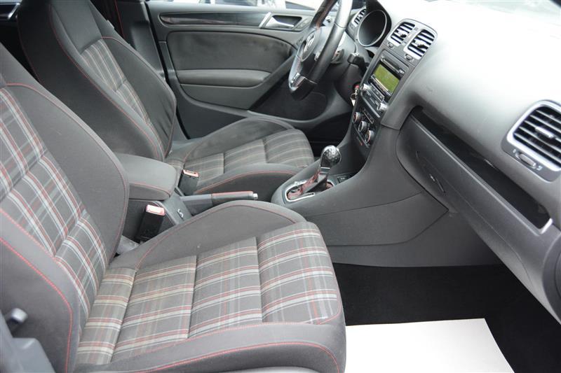 Volkswagen GTI  2013