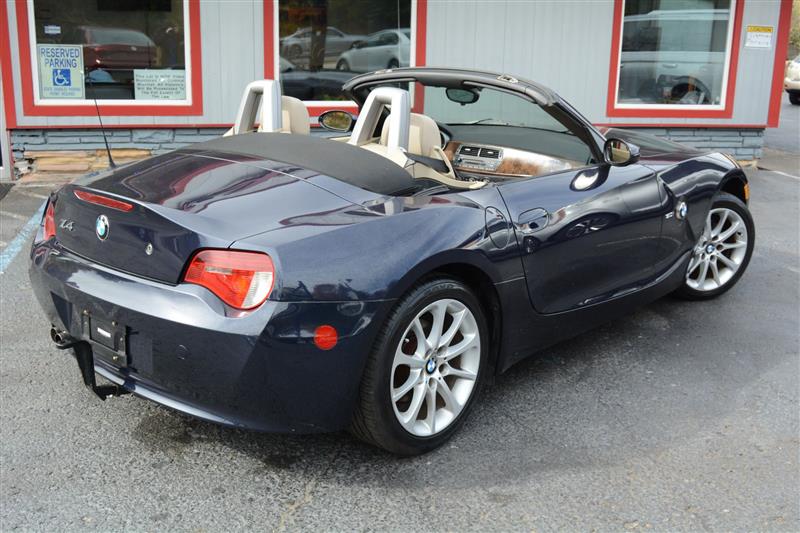 BMW Z4  2006 BMW Z4  2006