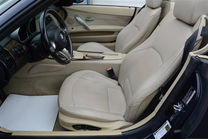 BMW Z4  2006 BMW Z4  2006