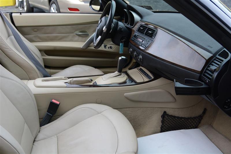 BMW Z4  2006 BMW Z4  2006