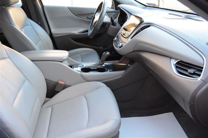 Chevrolet Malibu  2016