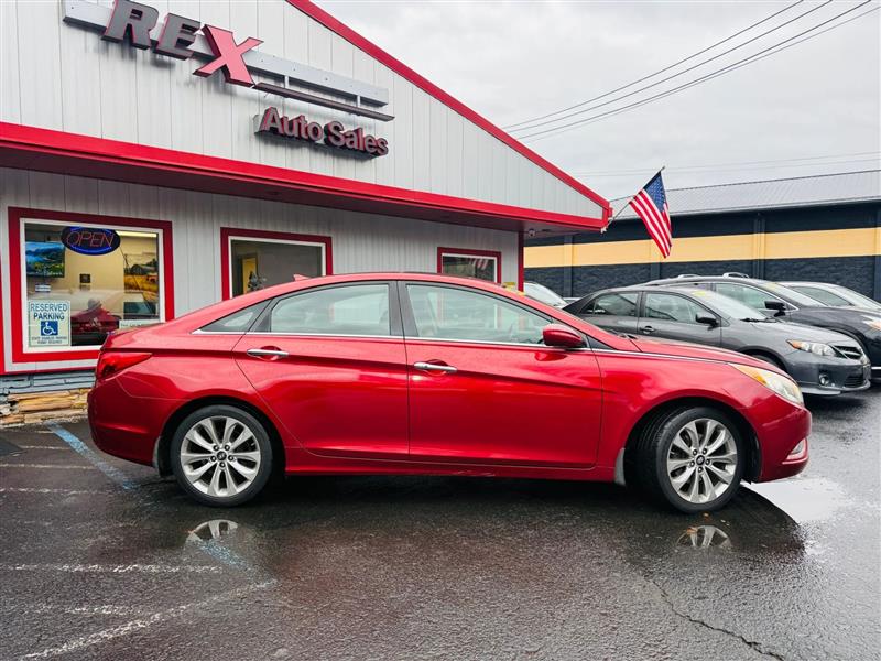 2013 Hyundai Sonata SE's photo