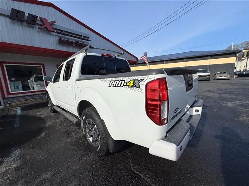 Nissan Frontier  2016