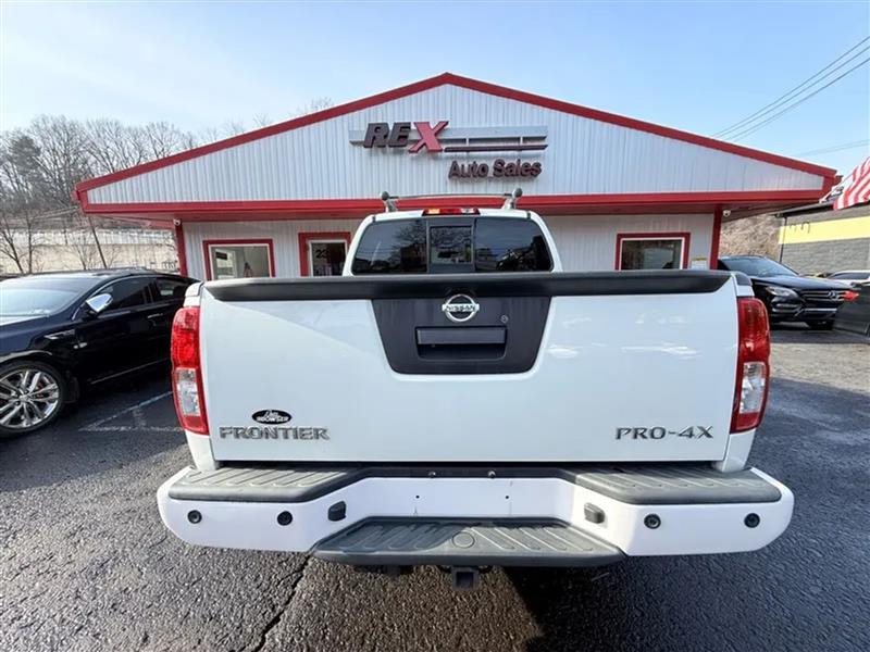 Nissan Frontier  2016